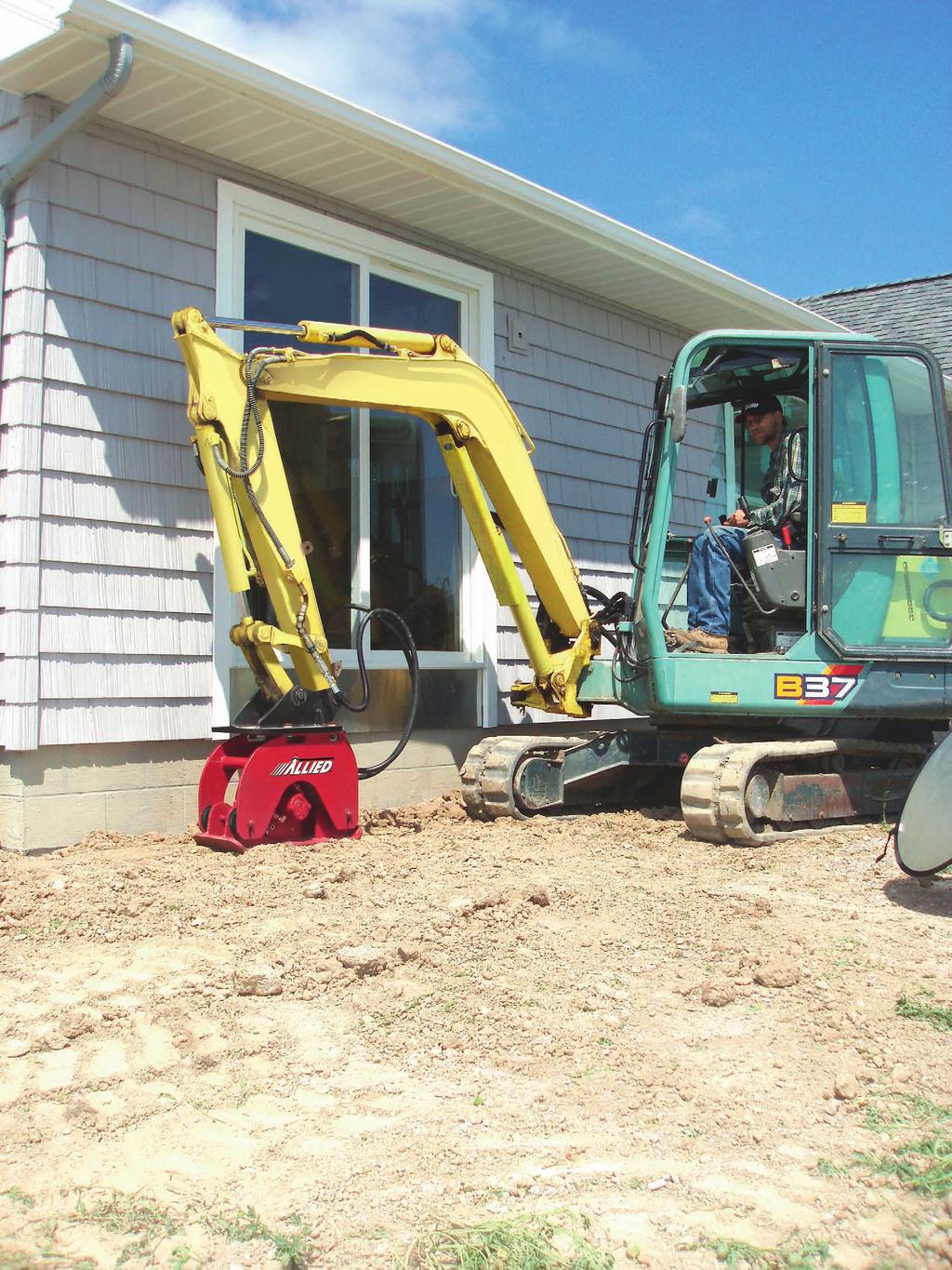 Model 300B and Model 500B Ideal for narrow trench work The Model 300B and Model 500B are small, but pack plenty of power and perform a variety of jobs efficiently.