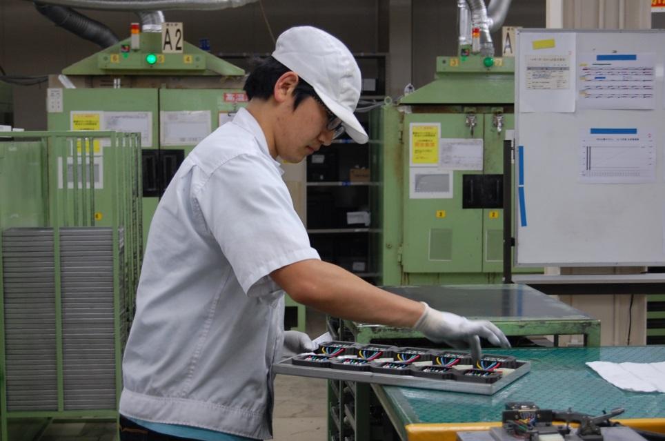 Two-wheeled vehicle engine components 3 Production locations in Japan: Numazu, Gotemba