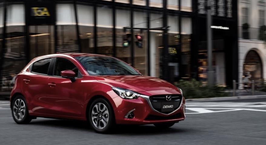 JAPAN (000) 40 20 First Quarter Sales Volume 5% 39 41 Mazda2 Sales were 41,000 units, up 5% year on year Market share was 3.4%, down 0.2 point year on year. Registered vehicle market share was 4.