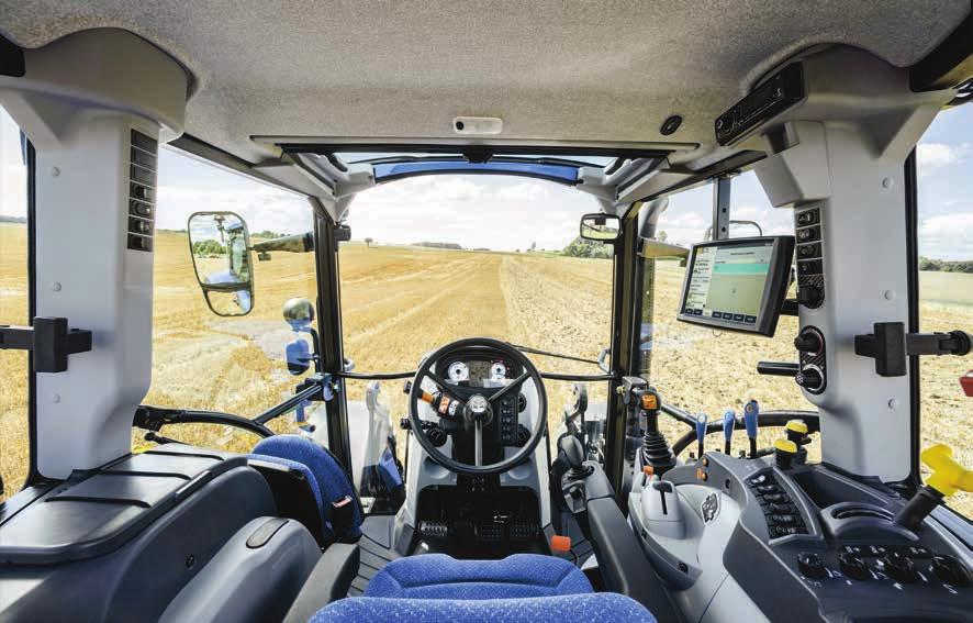 07 Always keep an eye on your loader The high visibility roof hatch has been engineered by design to offer a perfect view of the loader at full extension without