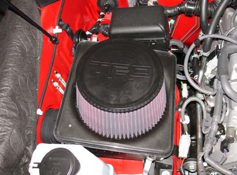 (f) Install TRD air filter into air cleaner case (Fig. 6-6). Fig.