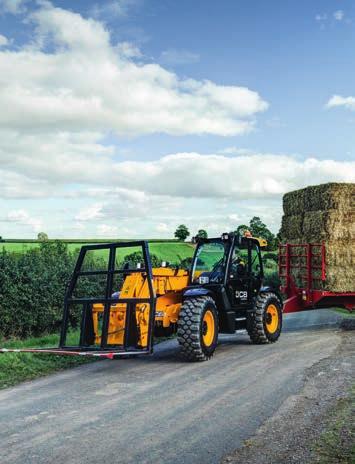 IN EFFICIENCY JCB AGRI Pro combines Smart Hydraulics and DualTech VT for 15% less fuel usage.
