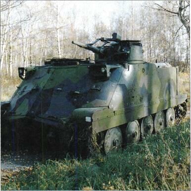 TRACKED APCs /WEAPONS CARRIERS Bplpbv 3023 is armoured fire direction post vehicle with four