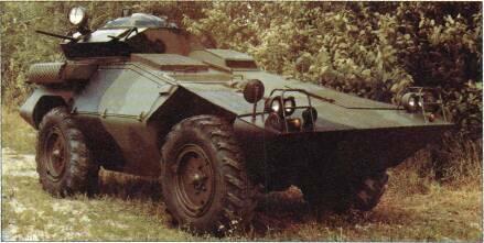 4x4 VEHICLES Above: Commando Scout with