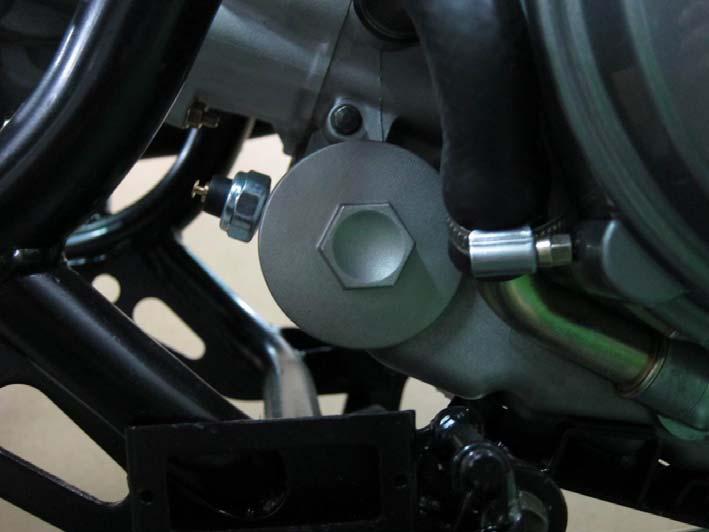 Torque Item Qty kgf-m lb-ft Engine oil strainer cap 1 1.0 7.