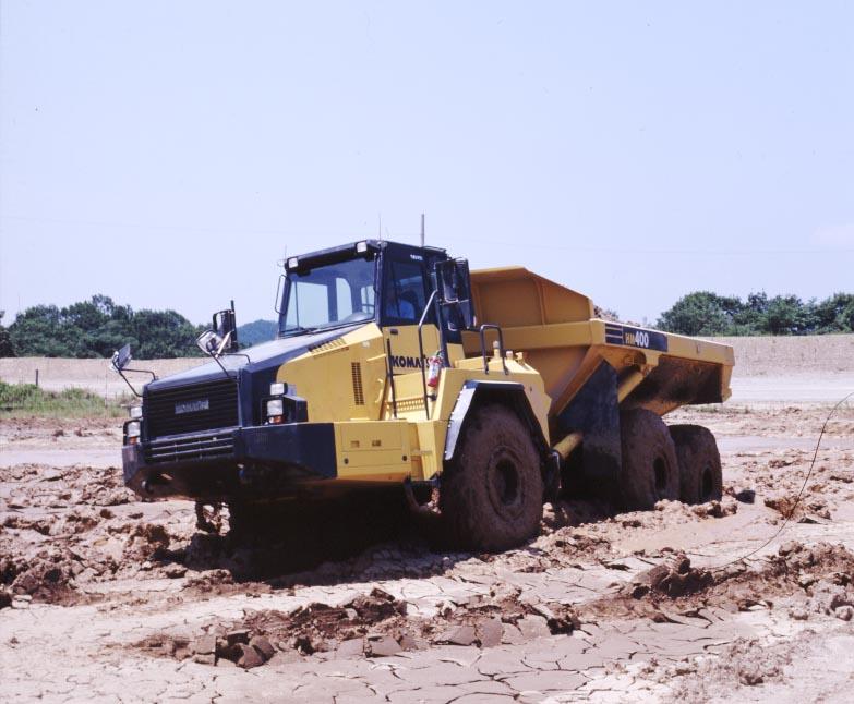 Introduction of Product Introduction of Articulated Dump Trucks HM300/350/400-2 Satoshi Ogawa Hirokazu Ashikawa Satoshi Sawafuji The new articulated dump trucks HM300-2, HM350-2 and HM400-2 came out