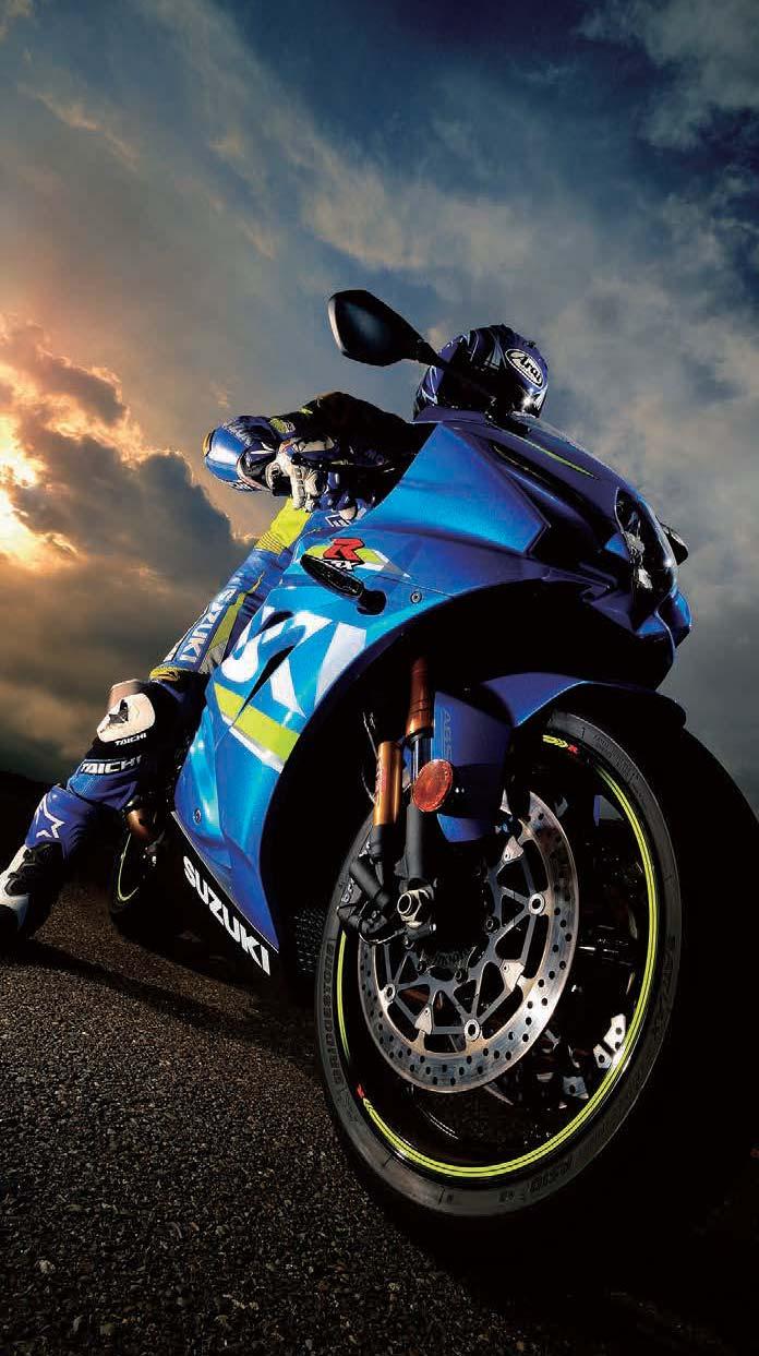 An All-New, Integrated Design It started with a goal: Reclaim the GSX-R1000 s sportbike