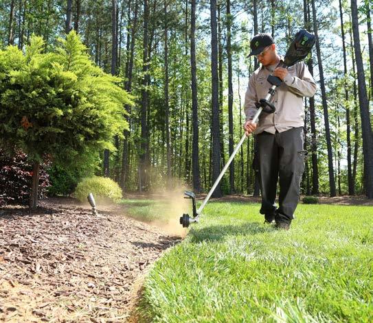 82-volt Brushless String Trimmer ZERO-MAINTENANCE AND ZERO-EXHAUST The GT 160 String Trimmer combines the Greenworks Commercial 82-volt lithium-ion battery with superior brushless motor technology to