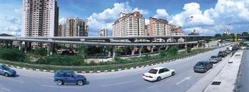 32 Infrastructure Concessions KONSESI INFRASTRUKTUR left: The LDP toll plaza at Bandar Sunway. kiri: Plaza tol LDP di Bandar Sunway. bottom: The RM420 million, 5.
