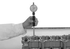 CYLINDER INSPECTION CRANKCASE/CRANKSHAFT/BALANCER/PISTON/CYLINDER Inspect the cylinder bore for wear or damage. Measure the cylinder I.D. in X and Y axis at three levels.