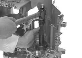 Remover weight 07741-0010201 Remove the countershaft oil seal from inside of the crankcase.