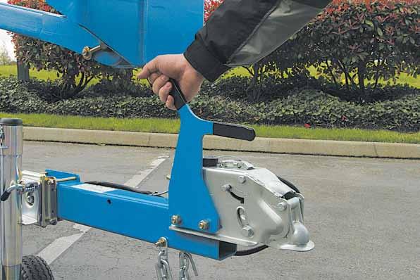 TRAILER-MOUNTED Z-BOOMS OPTIONS AND ACCESSORIES OPTIONAL Platform rotation A