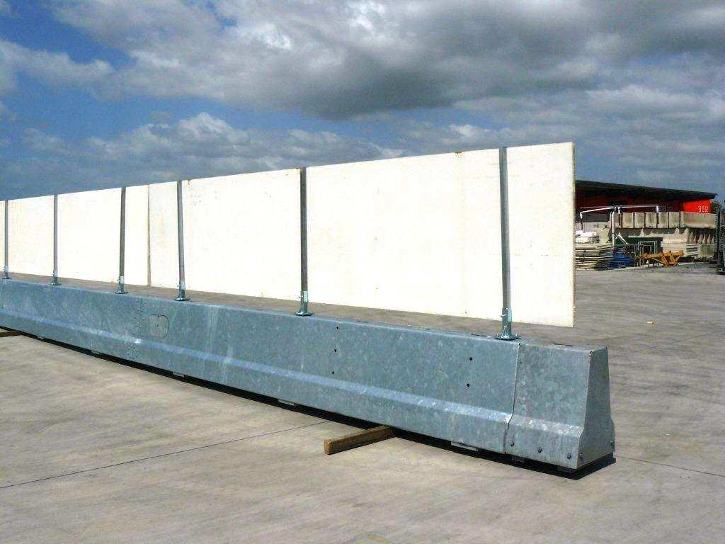 Standard BarrierGuard 800 barriers with screens attached.