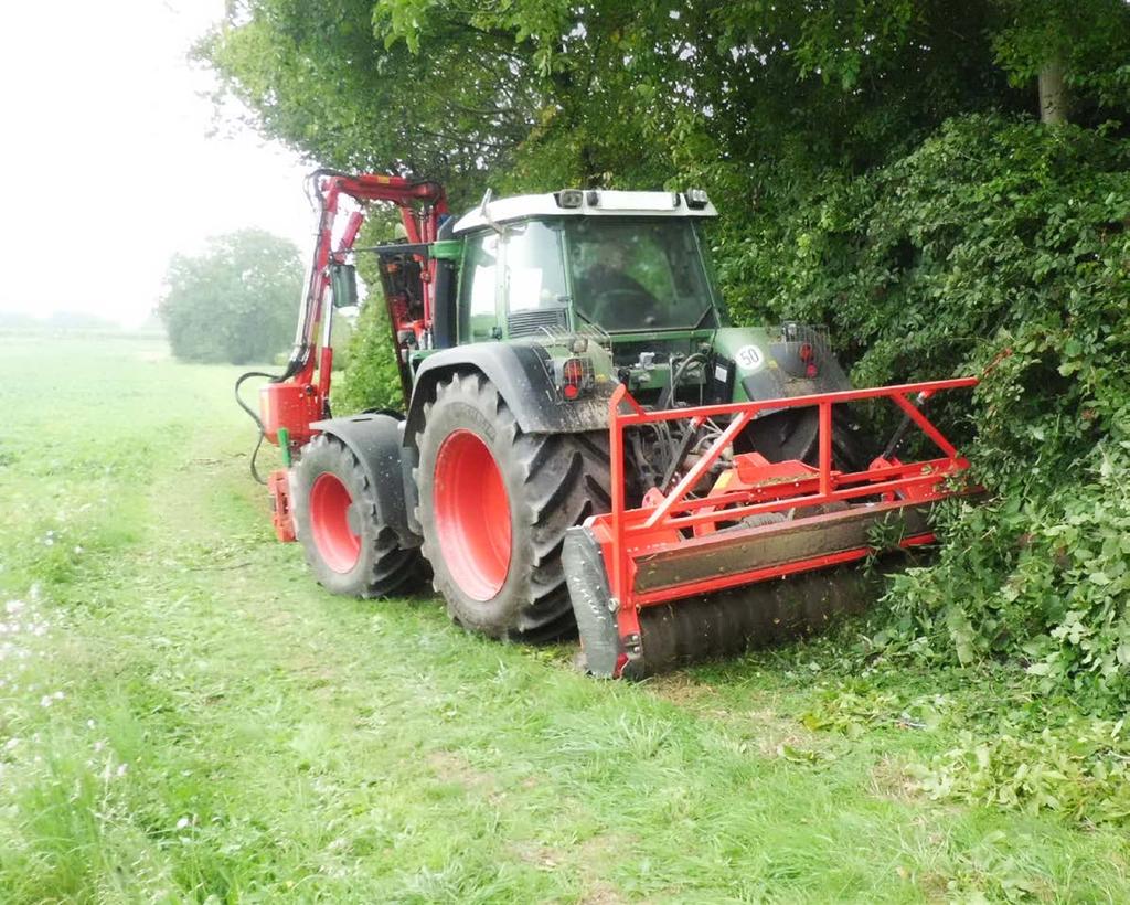 M450m The M450m is a lightweight mulcher for universal use with Tractors in the