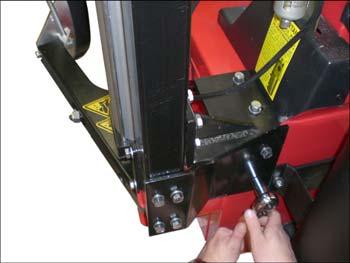 STEP 19: With an able bodied person s help or machine assistance, lift the Right Assist Column (approx.