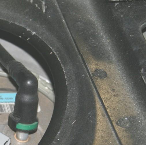 in. NOTICE: It is CRITICAL that the fuel pump and exterior fuel line is properly installed.