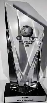 Awards & Recognition Anugerah & Pengiktirafan 7) IBM Strategic Win Award 2004 Public Sector IBM awarded HeiTech for its achievement in securing the Tabung Haji Project, being one of the few large