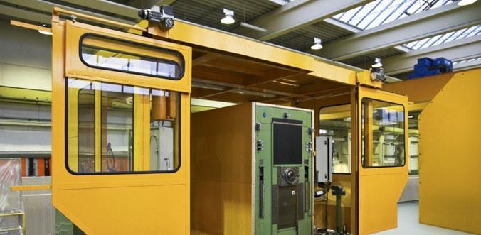machine guard sliding doors Machine guard double sliding door 197 safety features 1 2 Machine guard double sliding door with top-mounted drive opening to the right or left side.
