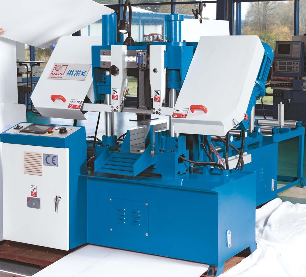 in the standard equipment Feed unit Standard Equipment: PLC control, 1 saw blade belt, hydraulic workpiece clamping, hydraulic saw blade clamping, bundle vise, saw blade cleaning