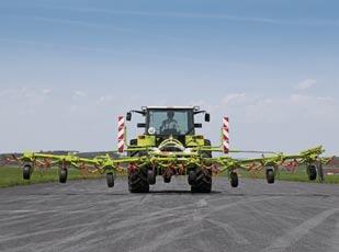 The eight-rotor tedder excels with an impressive working width of 8.7 metres, along with many other appealing features.