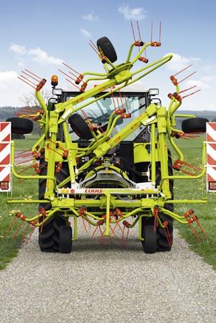It's designed to fit close up and securely behind the tractor. Structural strength for the long haul. The hallmark of the VOLTO 770 tedder is undoubtedly its long service life and rugged design.