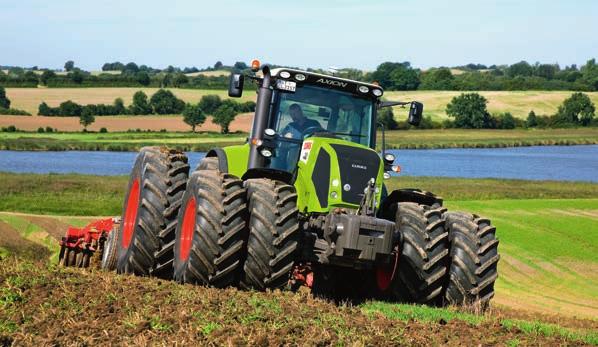 Make use of the tractive power built into the AXION 800: Rear axle tyres up to 2.