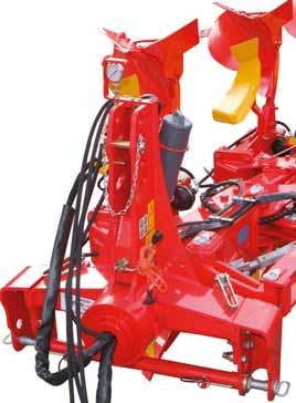 The lubricated pivot points and additional shear bolts guarantee a long service life. Central adjustment is standard in all SERVO nova ploughs.