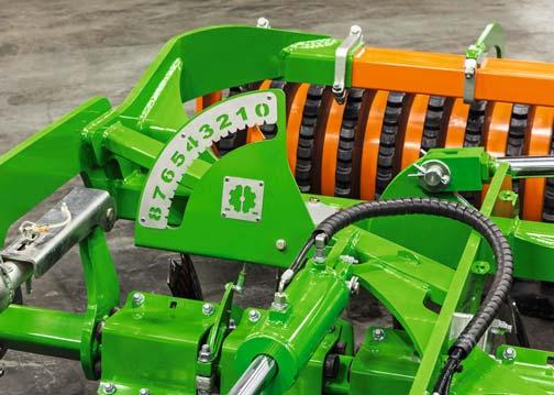 Innovations at SIMA 2017 Hydraulic adjustment of the working depth as standard Optional Crushboard Adjustment of the working depth is carried out, very comfortably and as standard, via