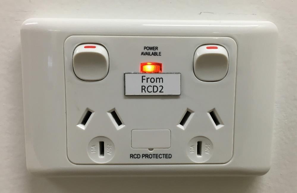 4 (socket outlets) socket outlets on RCD protected supplies shall be: - Fitted with one amber, yellow or orange indicator light to show when supply is