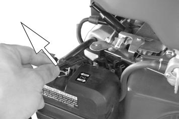 USING YOUR GENERATOR STARTING THE ENGINE 1. Remove all connections from the AC sockets. 2. Set the breaker to the off position. 3.