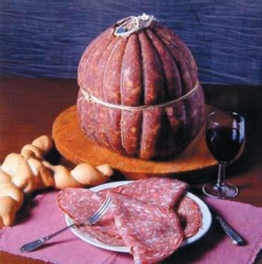 produktai kantas 1845 m. išleistoje knygoje Būdas senovės lietuvių, kalnėnų ir žemaičių rašo, kad skilandis senovės Lietuvoje buvo svečiams tiekiamas valgis.