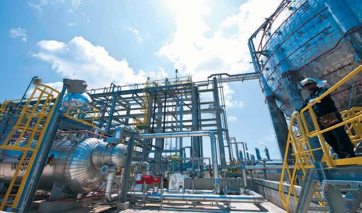Laporan Tahunan 2012 PETRONAS Chemicals Group Berhad (459830-K) 55 Projek Sabah Ammonia Urea (SAMUR) berskala dunia kami akan mengukuhkan lagi kedudukan pasaran urea kami di Asia Tenggara.