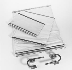 Cabinet Bags Cabinet ilter Bags are constructed for efficient, long-lasting operation. Nonwoven polyester bag liners maintain bag spacing, while felt strips provide a seal to prevent leakage.