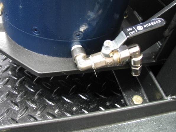 Gate Valve Pull Release Valve Fig. 12 Mast Operation. *Note *Note: Gate Valve may also be used to quickly release air contained in mast or connect black supply hose for drainage purposes.