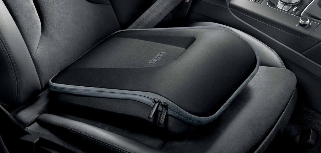 It can easily be fastened in the vehicle with the aid of the standard 3-point safety belt and remains in place with an antislip bottom.