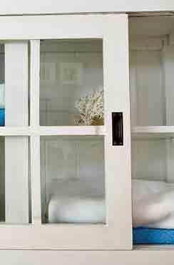 Slipper straight sliding top hung systems For sliding cupboard doors. Max 9kg.