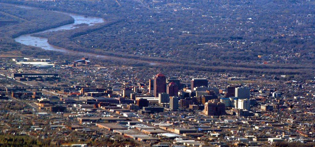 ECONOMY MAJOR EMPLOYERS Albuquerque lies at the center of the New Mexico Technology Corridor, a concentration of high-tech private companies and government institutions along the Rio Grande.