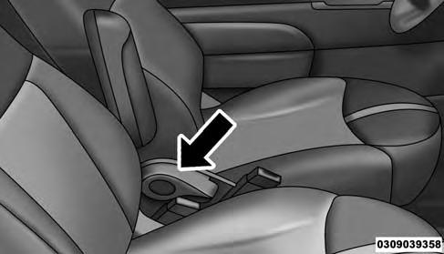 80 UNDERSTANDING THE FEATURES OF YOUR VEHICLE Recline Adjustment The recline adjustment lever is located on the inboard side of the seat.