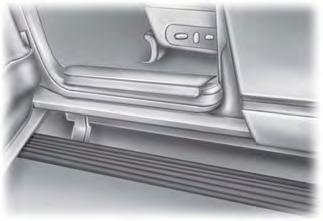 Power Running Boards (If Equipped) USING POWER RUNNING BOARDS WARNINGS In extreme climates, excessive ice buildup may occur, causing the running boards not to deploy.