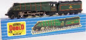 inner packing damaged, box tape repaired (G-BP) 100-120 652 A Hornby Dublo P22 The Royal Scot passenger train set, Duchess and stock clean with little use, box clean but lid split at one corner