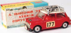 Lot 1640 1640 Corgi Toys, 436 Citroen ID19 Safari, yellow body with driver and passenger figures, detailed interior with luggage, in the original blue and