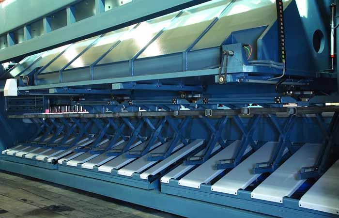 EQUIPMENT Return to sender Automatic feeding Sheet support systems Conveyor