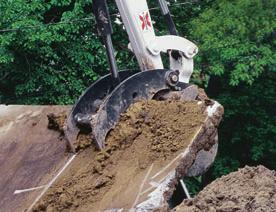 in pin-on models s from 13" to 36" in X-Change models Heavy-duty 13'' to 36" models Severe-duty 12'' to 36" models X-Change Bucket Features: Scalloped side plates for enhanced digging performance