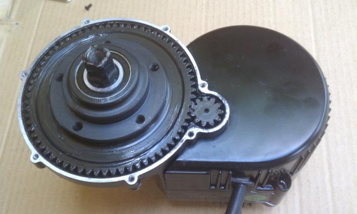 How to service the motors At about 3000km (or about when the chain needs replacing) we recommend you re-pack the motor gearbox with grease Both the BBS01 and TBDZ2 motors have an inner and outer