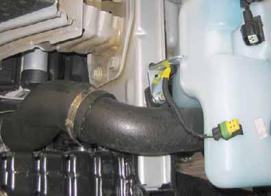 Exhaust Gas a b Discard section X. Exhaust pipe Exhaust end section Preparing exhaust.6 /.0 JTD.