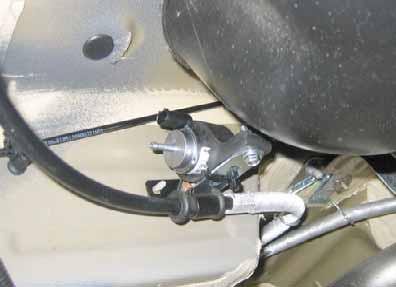 Fix mounting of metering pump with cable tie 3 on the perforated bracket.