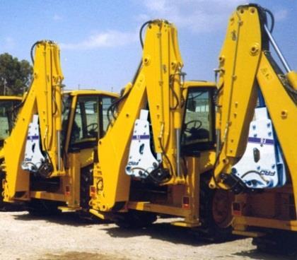 MEDIUM HYDRAULIC BREAKERS LARGE HYDRAULIC BREAKERS F Series models responding to next generation needs by offering new functions and greater versatility. Large diameter through bolts with CD threads.