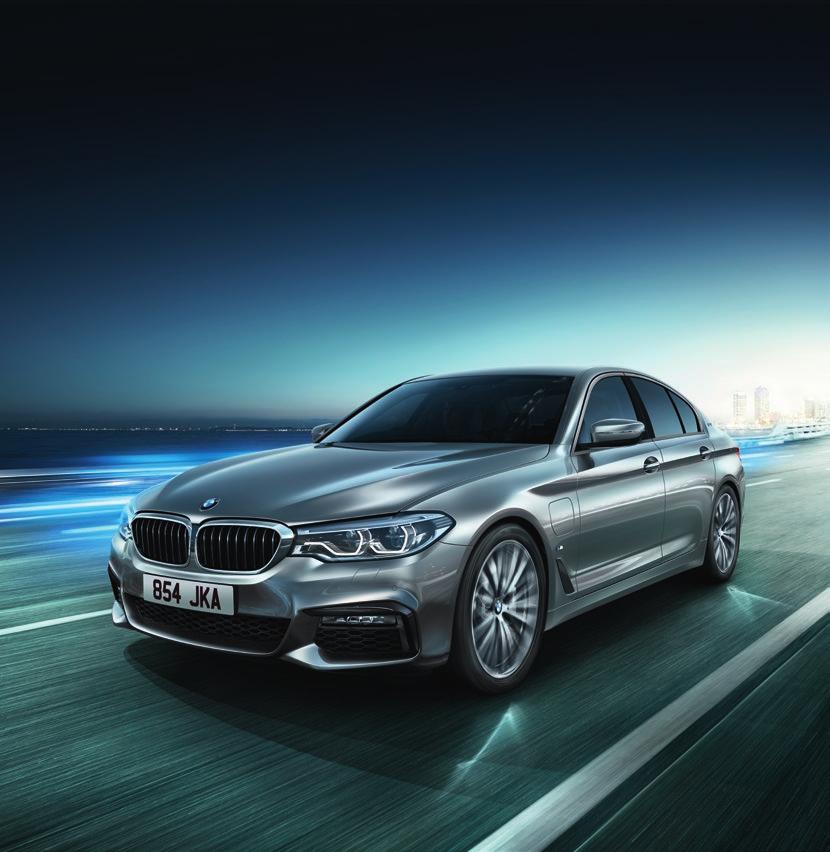THE BMW 530e iperformance SALOON The BMW 530e iperformance Saloon features innovative BMW edrive and EfficientDynamics technologies which provide impressive levels of performance and efficiency.