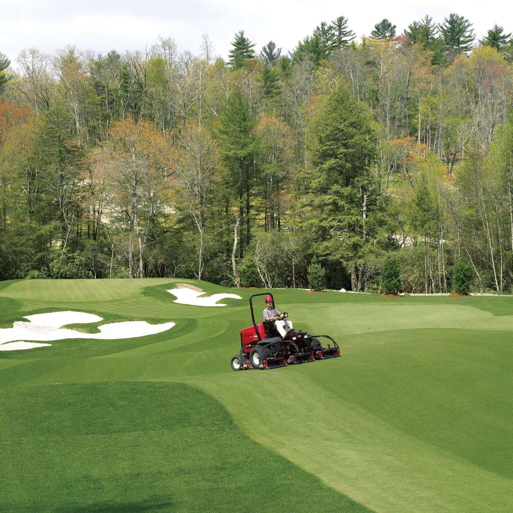 Built with the operator in mind. A fleet of Reelmaster 5010 series mowers brings out the best from your crew.