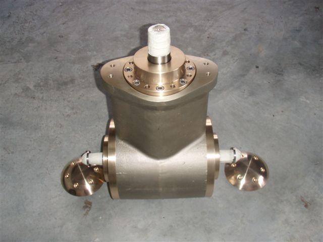 The drive motor is mounted directly to the thruster by using a hollow shaft configuration (standard SA sizes) for input shafts from electric or hydraulic motors or from an optional stub shaft